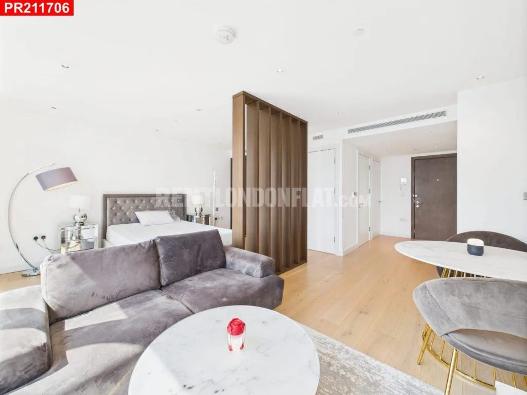 Studio flat for rent