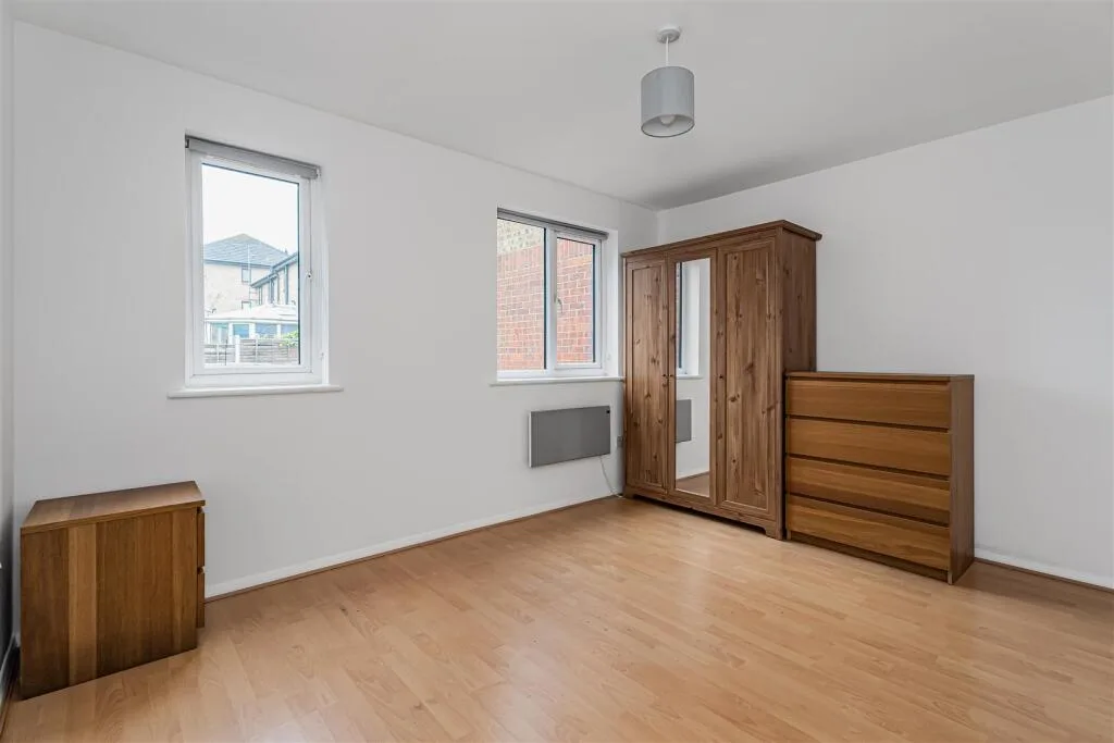 1 bedroom ground floor flat for rent
