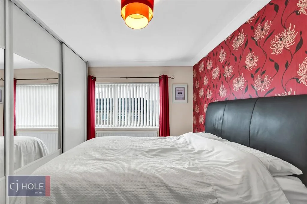 3 bedroom semi-detached house for rent