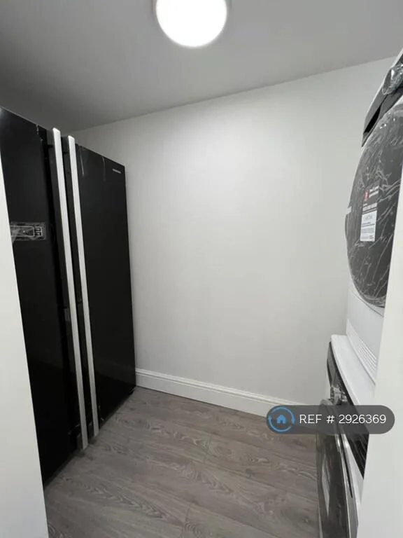 5 bedroom terraced house for rent