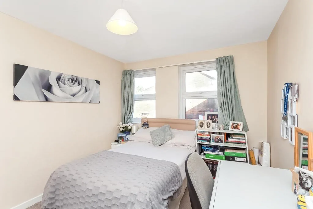 4 bedroom flat for rent