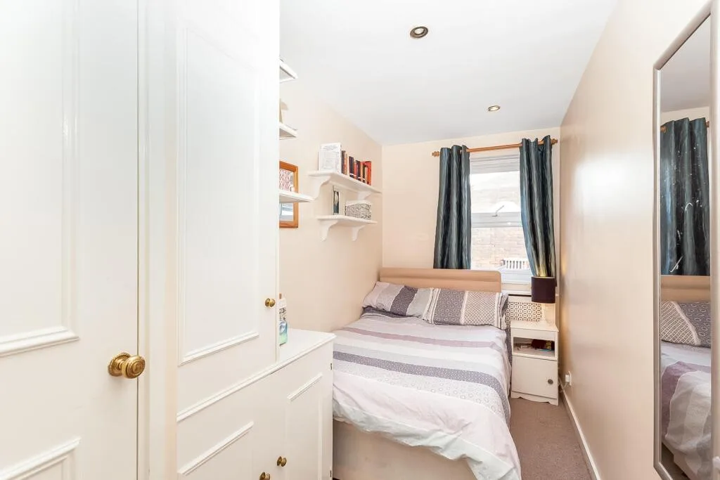 4 bedroom flat for rent