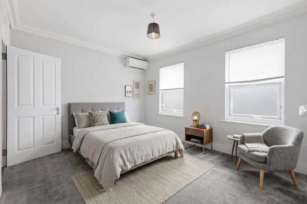 5 bedroom terraced house for rent