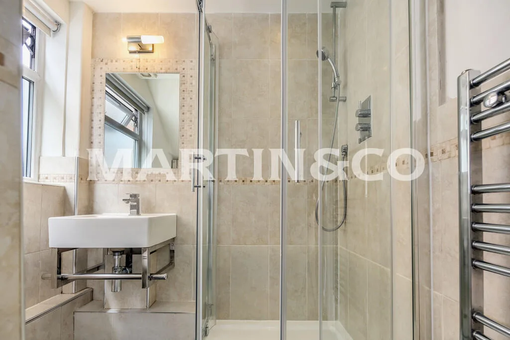 2 bedroom ground floor flat for rent