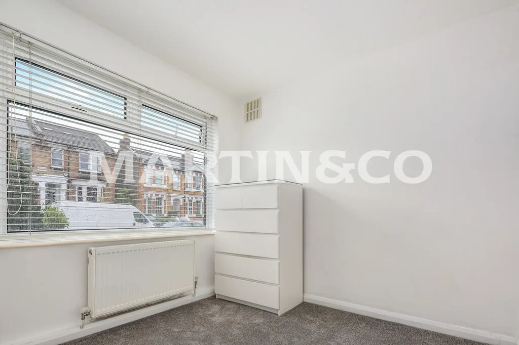 2 bedroom ground floor flat for rent