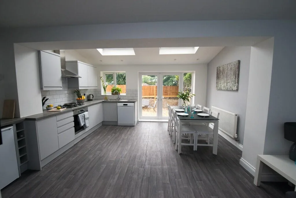 1 bedroom house share for rent