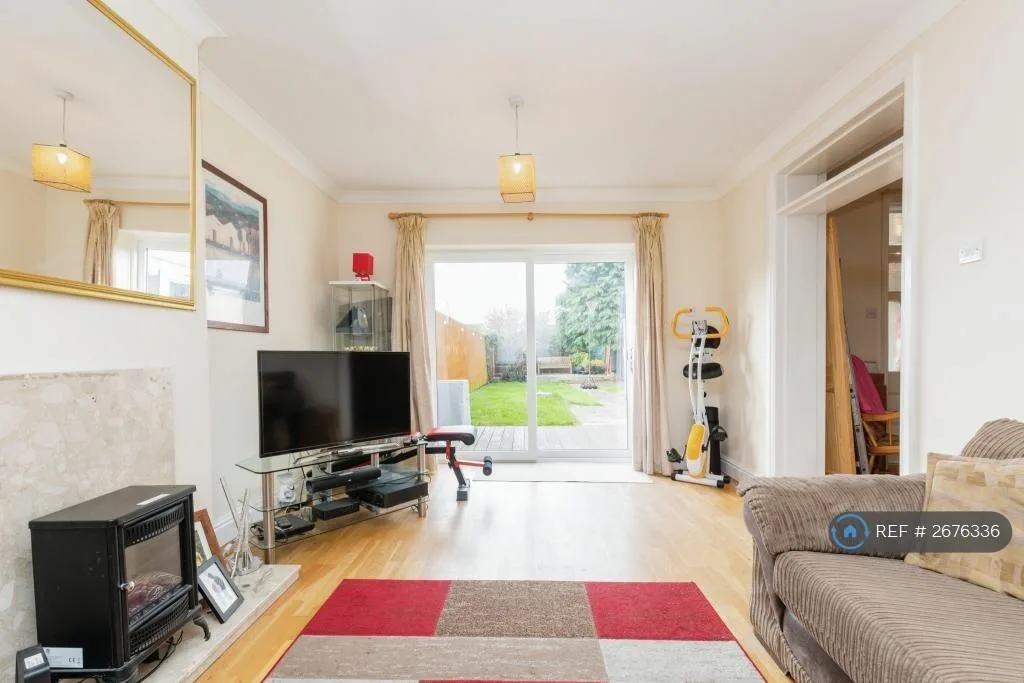 1 bedroom house share for rent