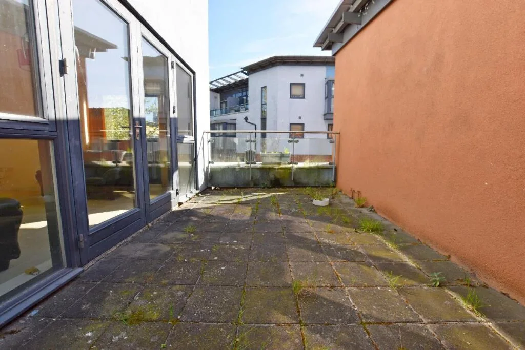 3 bedroom semi-detached house for rent