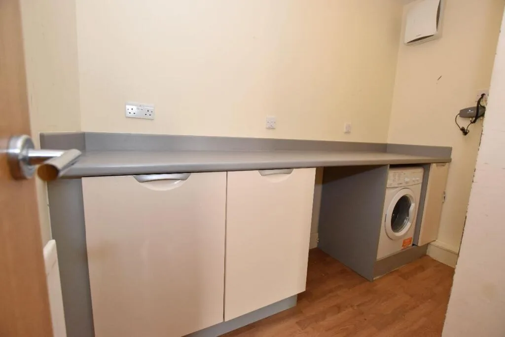 3 bedroom semi-detached house for rent