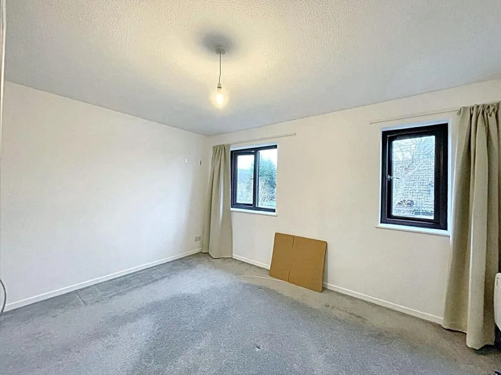 2 bedroom semi-detached house for rent