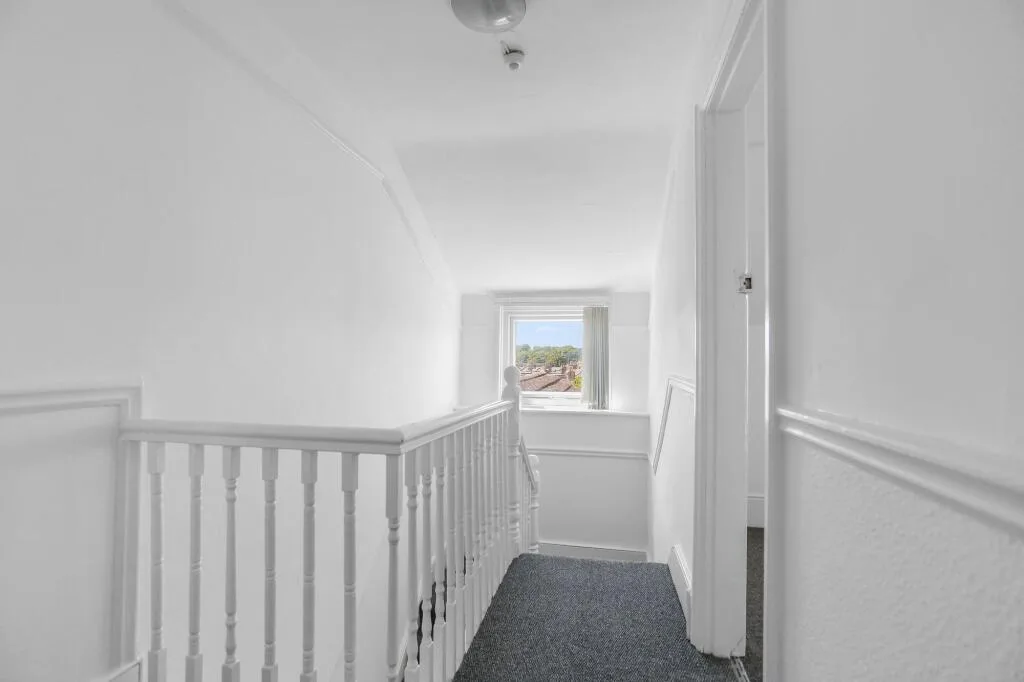4 bedroom maisonette for rent