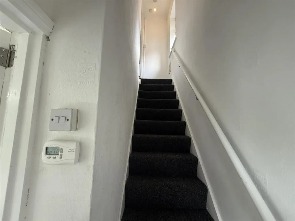2 bedroom terraced house for rent