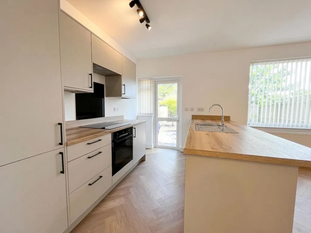 2 bedroom flat for rent