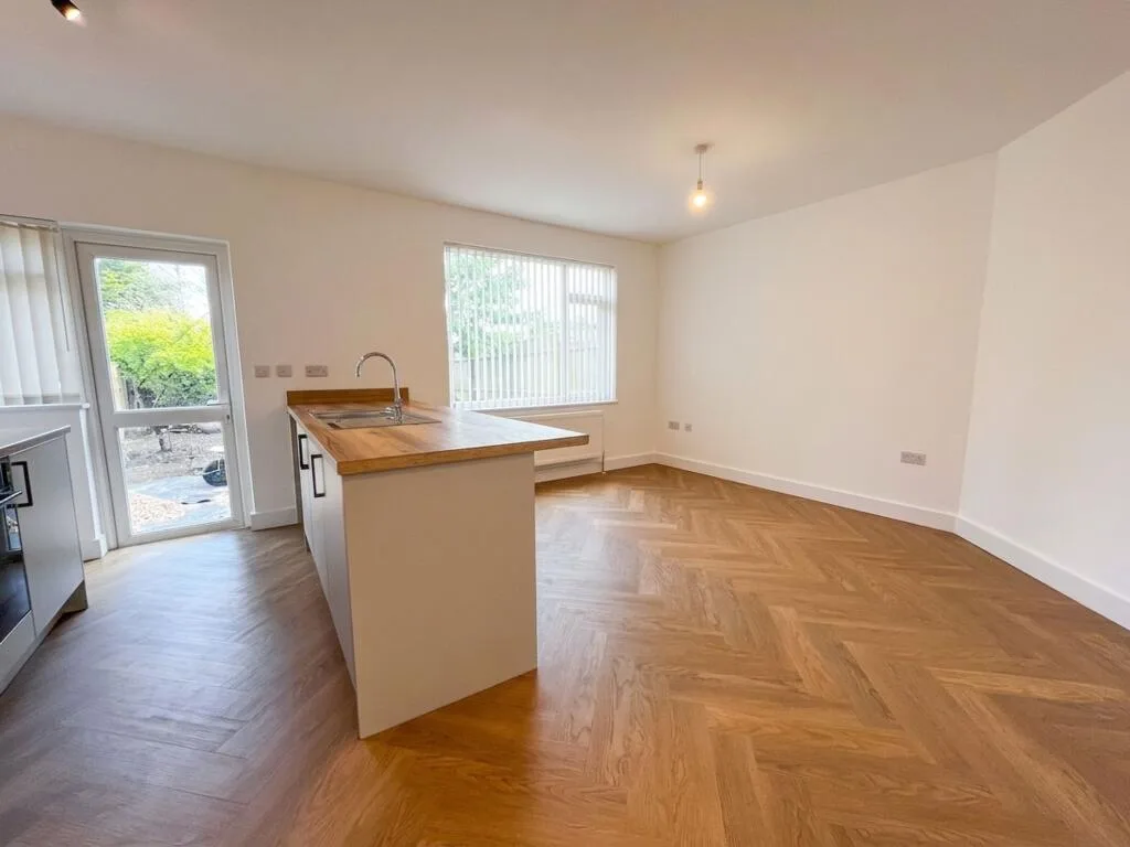 2 bedroom flat for rent