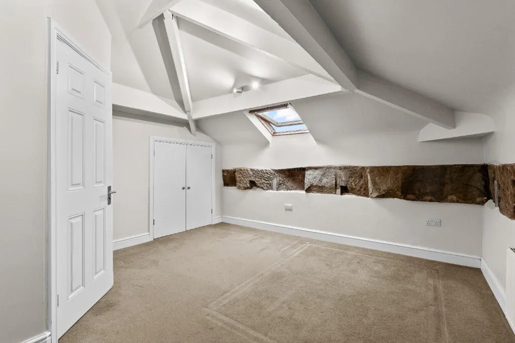 2 bedroom penthouse for rent