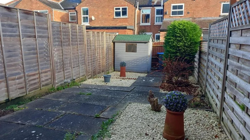 2 bedroom terraced house for rent
