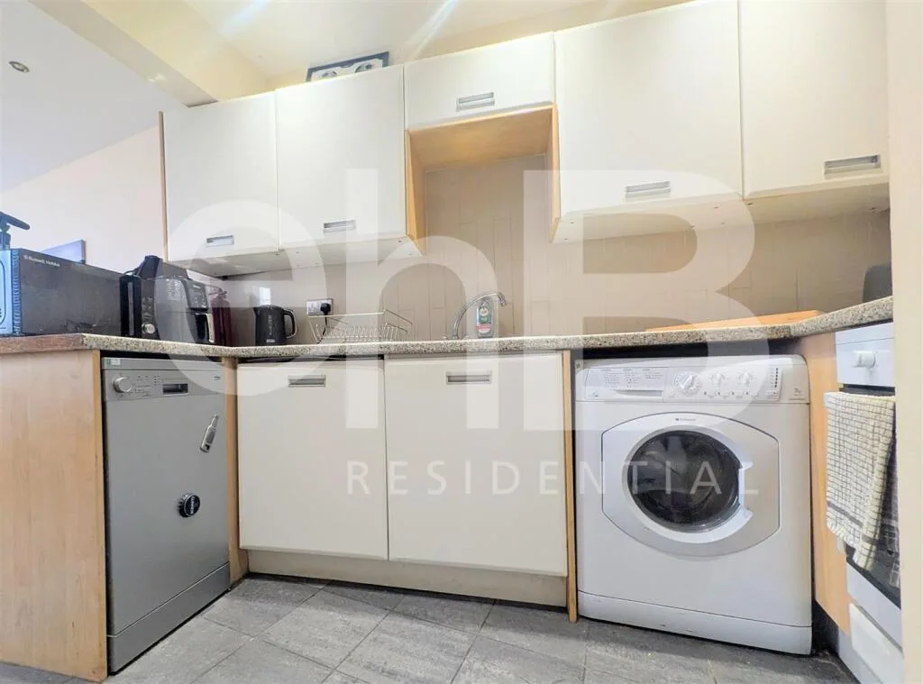 2 bedroom town house for rent