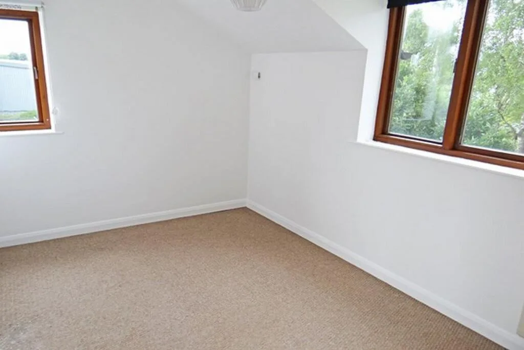 1 bedroom semi-detached house for rent