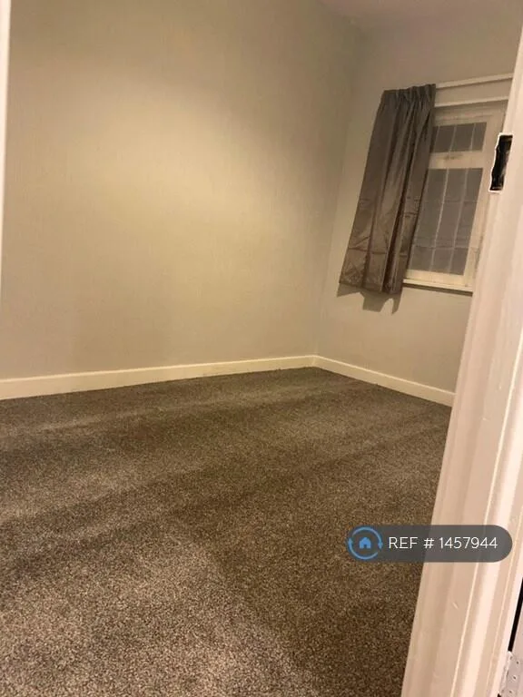 2 bedroom semi-detached house for rent