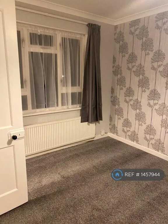 2 bedroom semi-detached house for rent