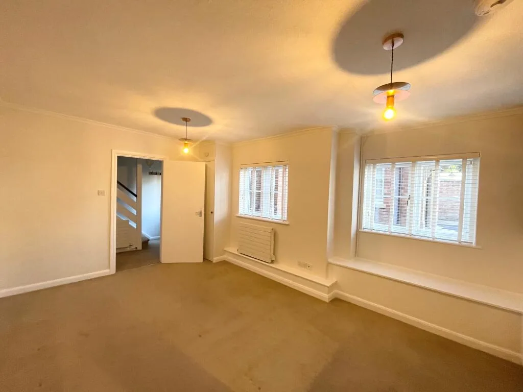 2 bedroom house for rent