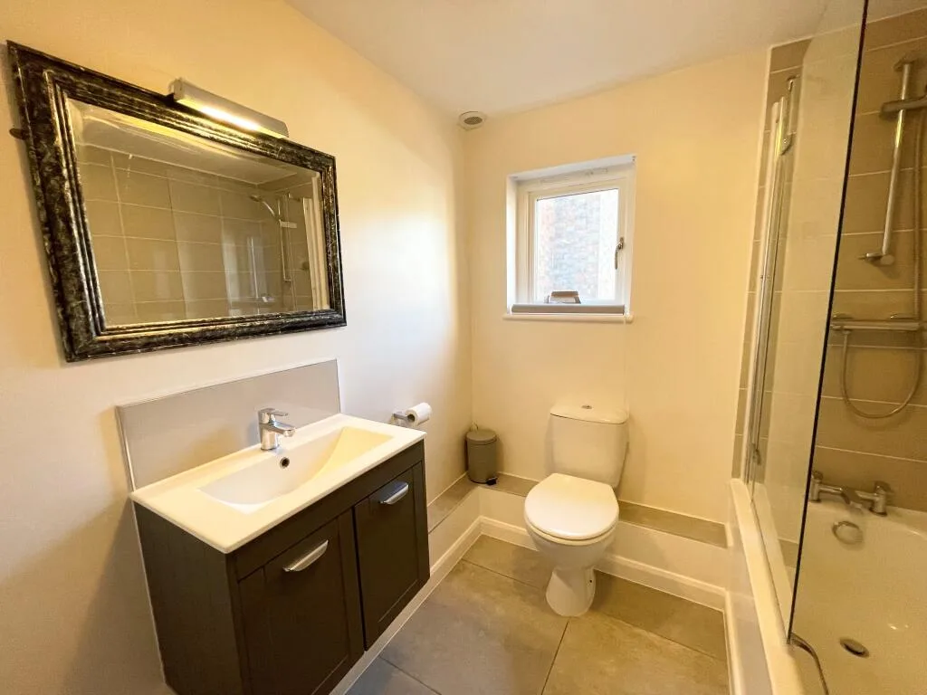 2 bedroom house for rent