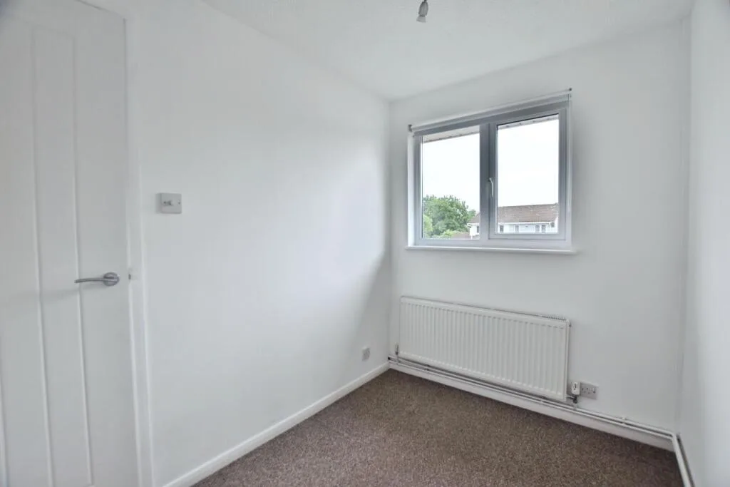 3 bedroom semi-detached house for rent