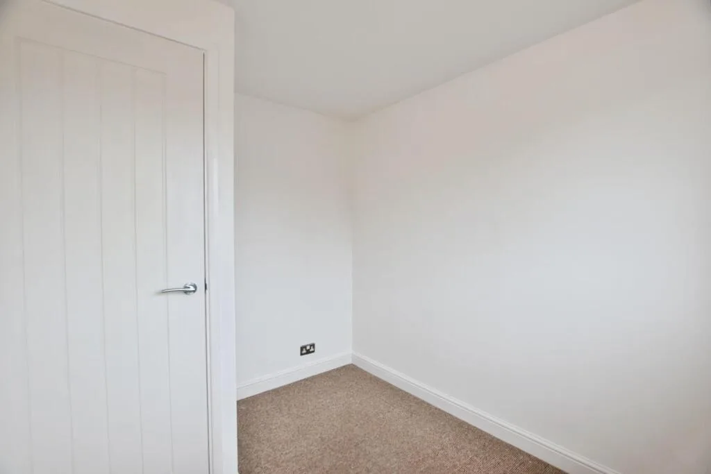 3 bedroom semi-detached house for rent