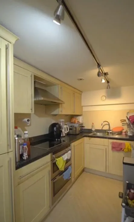 2 bedroom house for rent