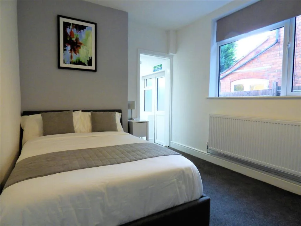 1 bedroom house share for rent