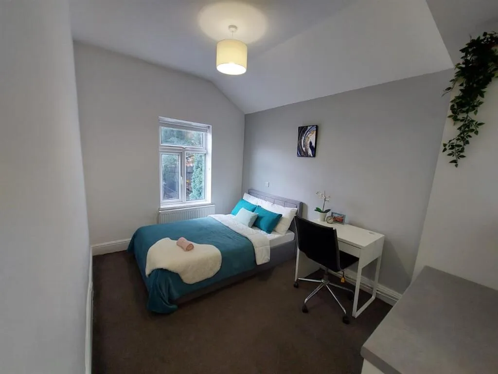 1 bedroom house share for rent