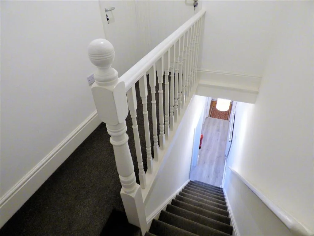 1 bedroom house share for rent