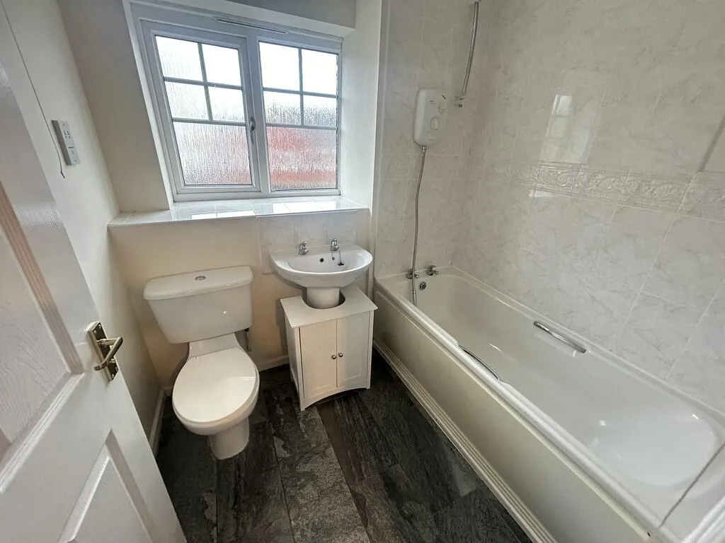 2 bedroom terraced house for rent