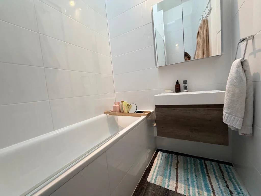 2 bedroom maisonette for rent