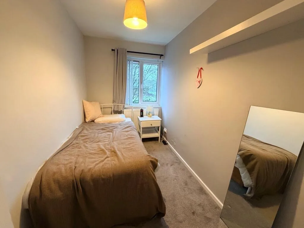 2 bedroom maisonette for rent