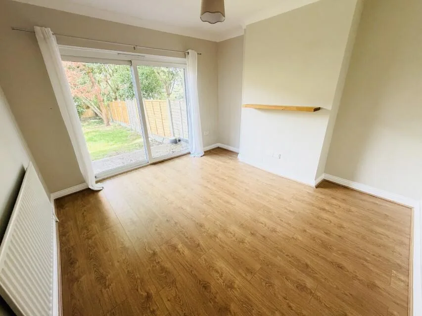 3 bedroom semi-detached house for rent
