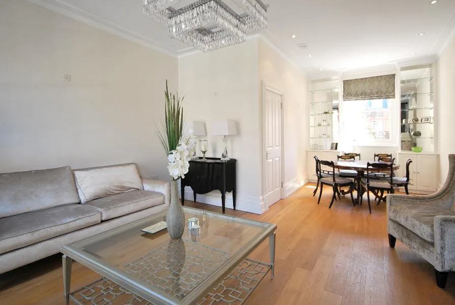 5 bedroom terraced house for rent
