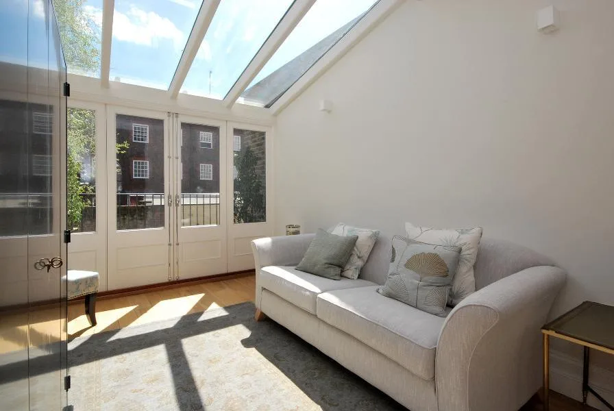 5 bedroom terraced house for rent