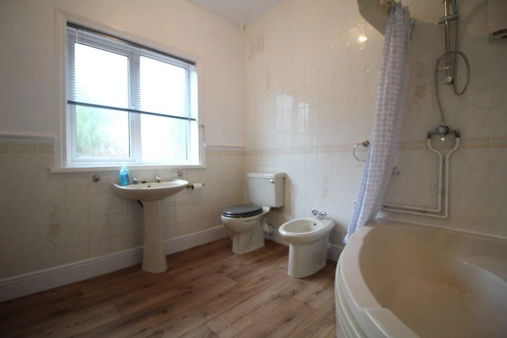3 bedroom semi-detached house for rent