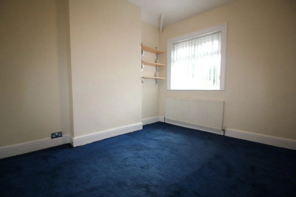 3 bedroom semi-detached house for rent