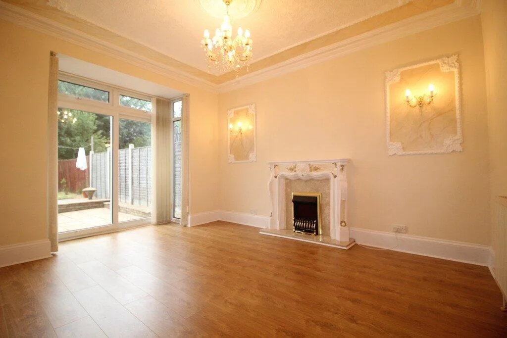 3 bedroom semi-detached house for rent