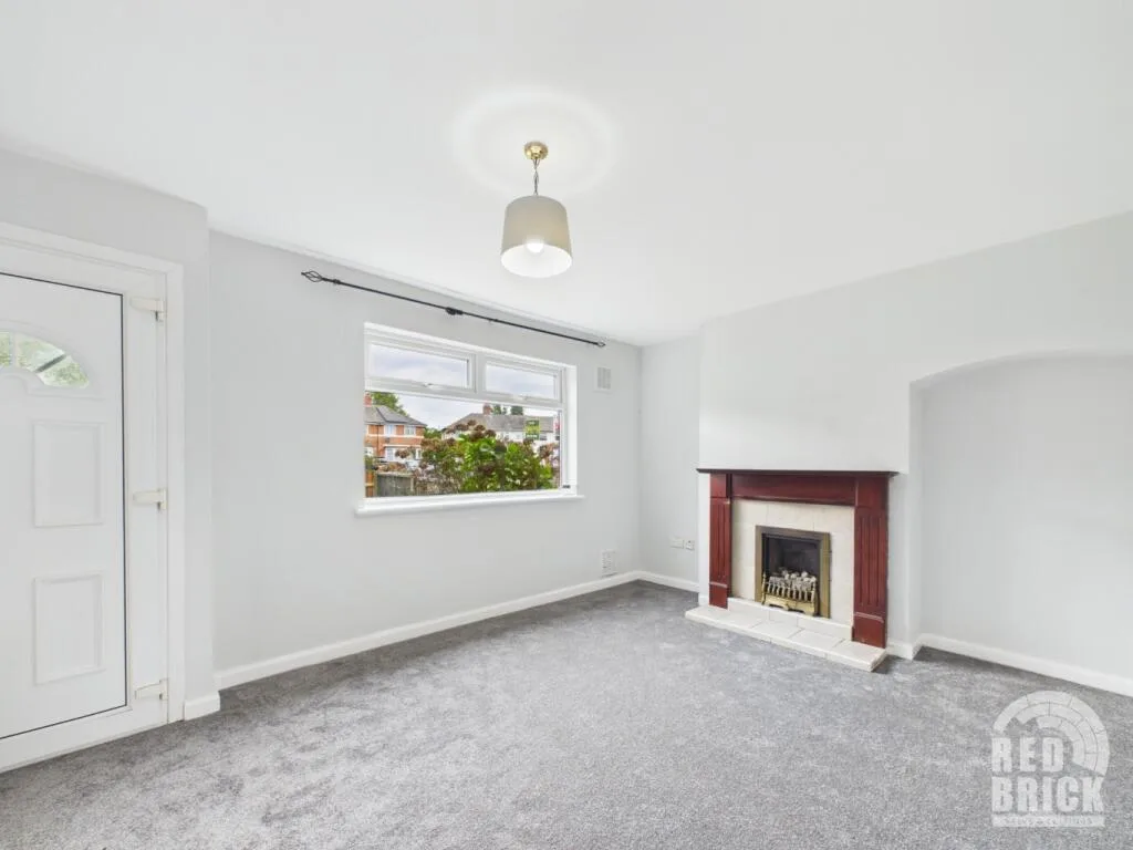 3 bedroom semi-detached house for rent