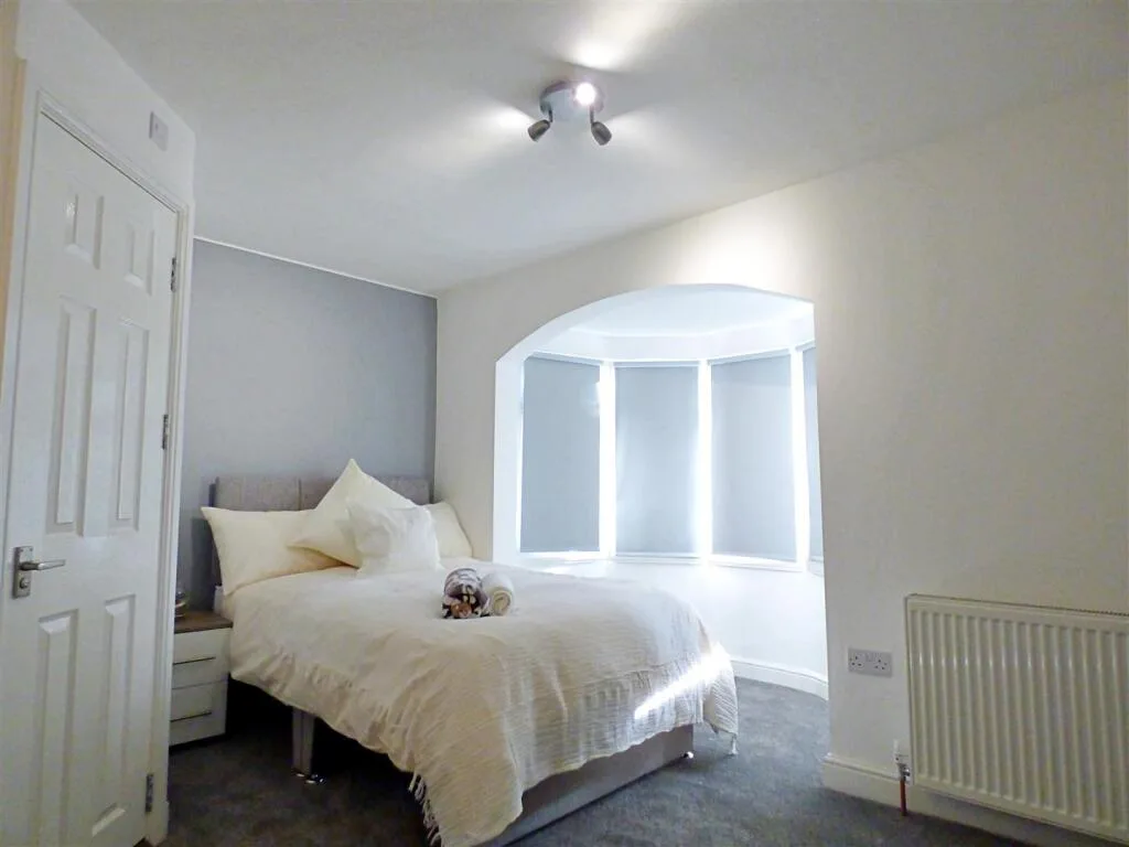 1 bedroom house share for rent