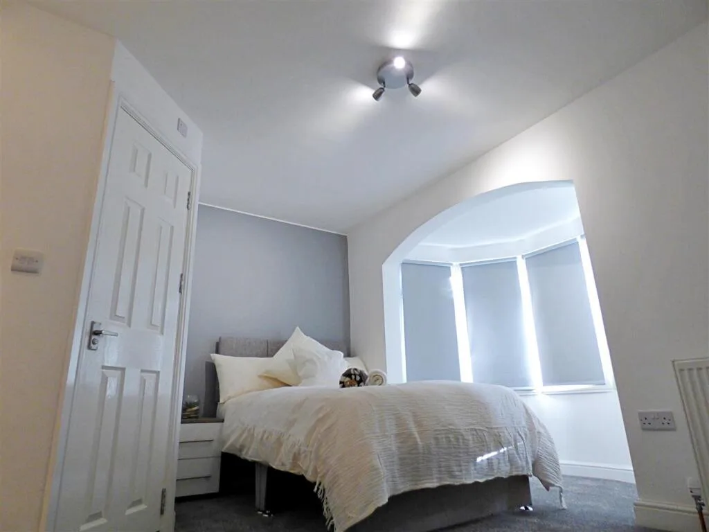 1 bedroom house share for rent