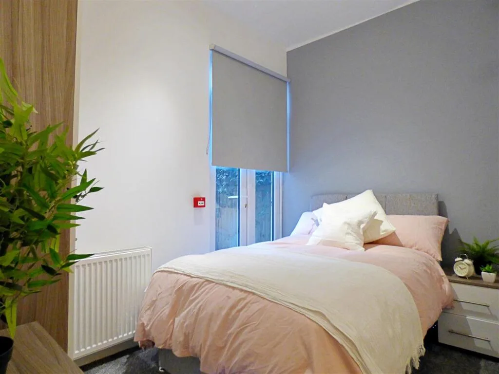 1 bedroom house share for rent