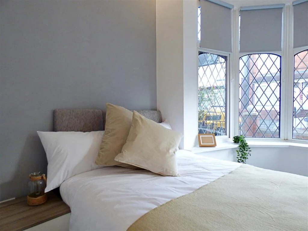 1 bedroom house share for rent