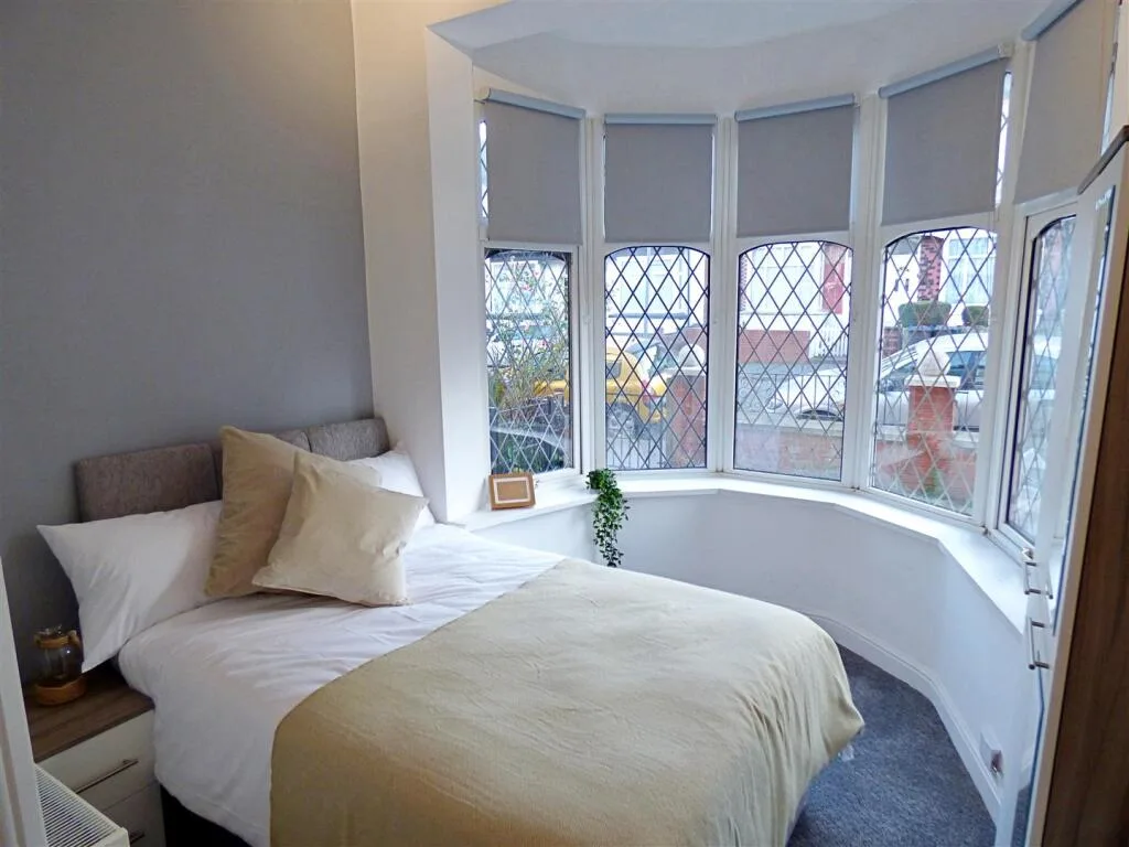 1 bedroom house share for rent