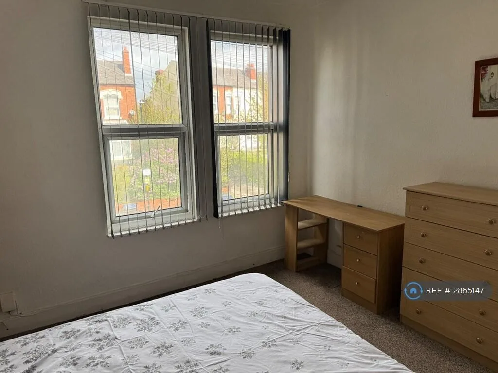 1 bedroom house share for rent