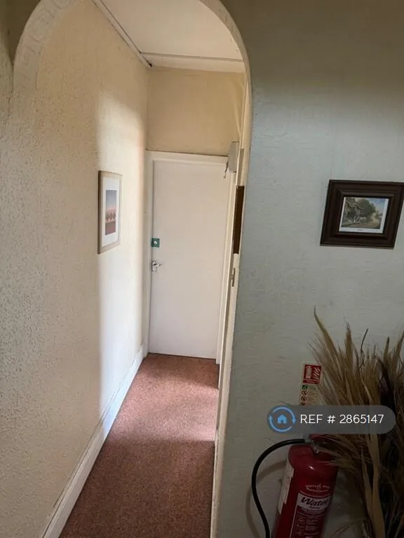 1 bedroom house share for rent