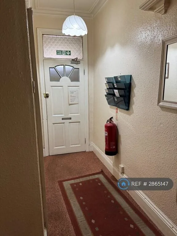 1 bedroom house share for rent